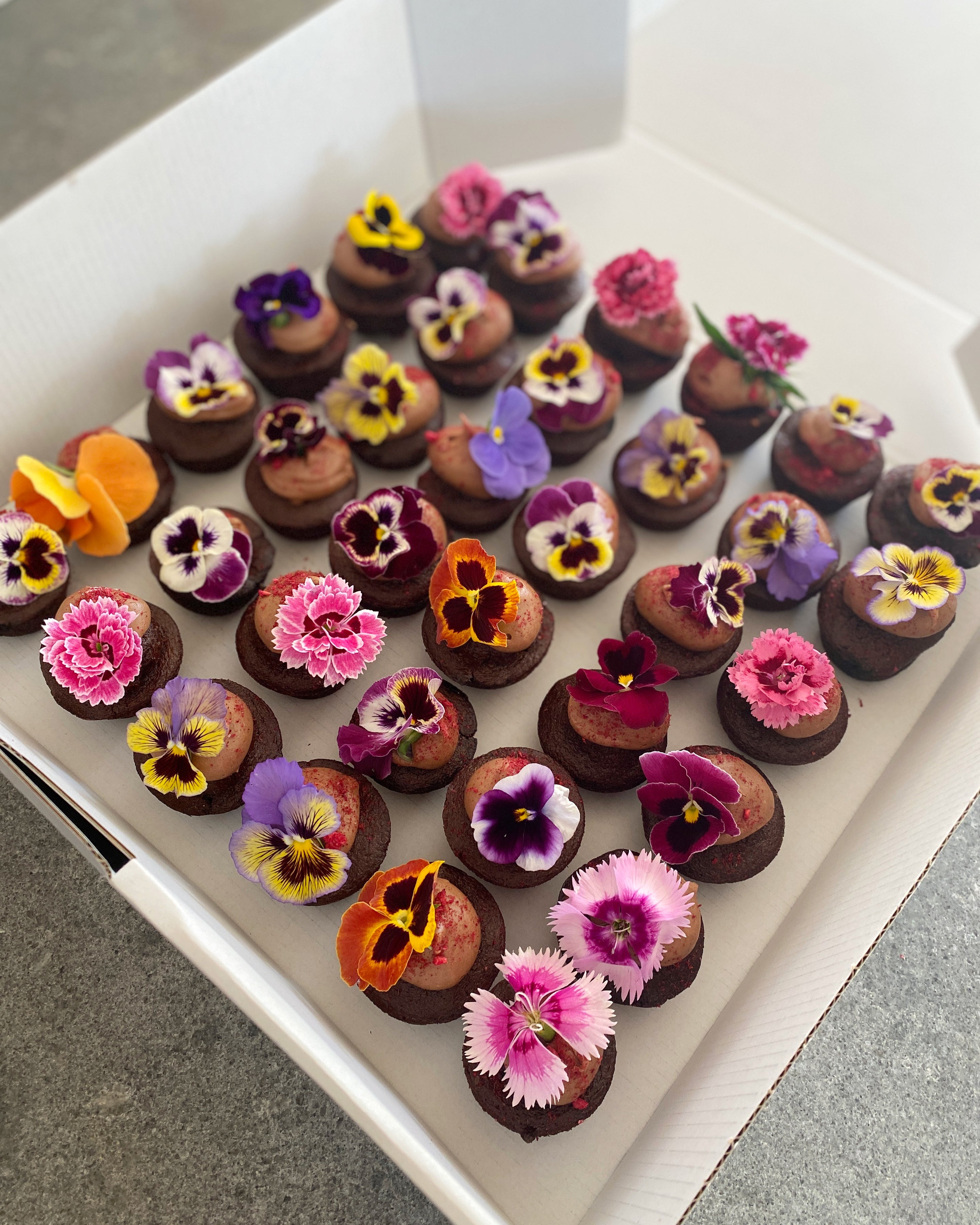 Custom Cakes Weeping Willow Cakes Queenstown